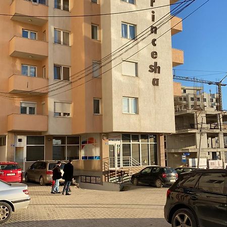 شقة نيستي إن بريستينا كوسوفو بريشتاين المظهر الخارجي الصورة